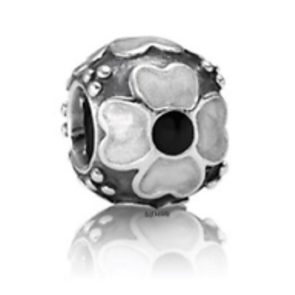 Pandora Jewelry - Pandora™️ White Daisy Charm - RETIRED